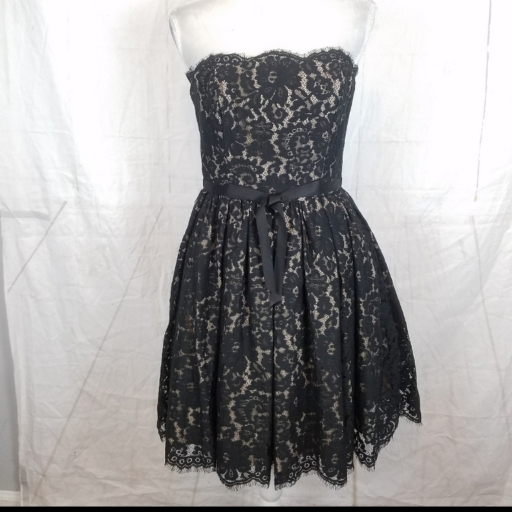 Robert Rodriguez for Neiman Marcus strapless lace special occasion dress - Picture 4 of 12